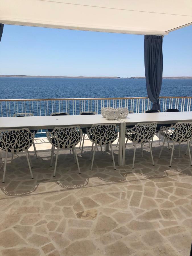 Villa Beline Direct Aan Zee, Verwarmd Zwembad En Sauna Трибань-Крушчица Экстерьер фото